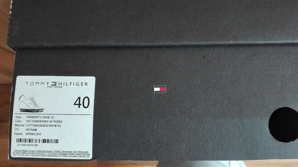 Tommy Hilfiger buty sneakersy 40