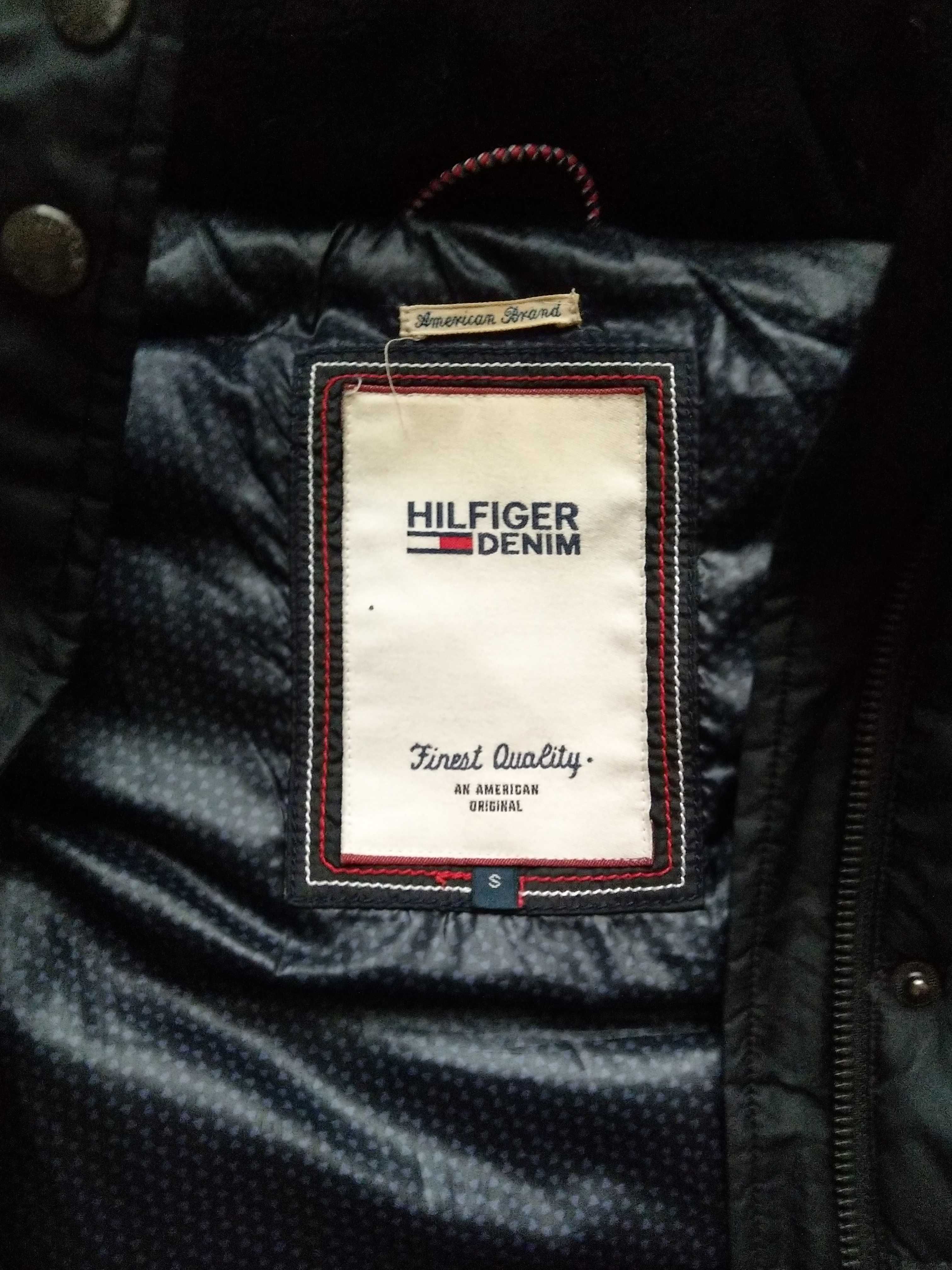 kamizelka puchowa damska z kapturem Tommy Hilfiger haft logo