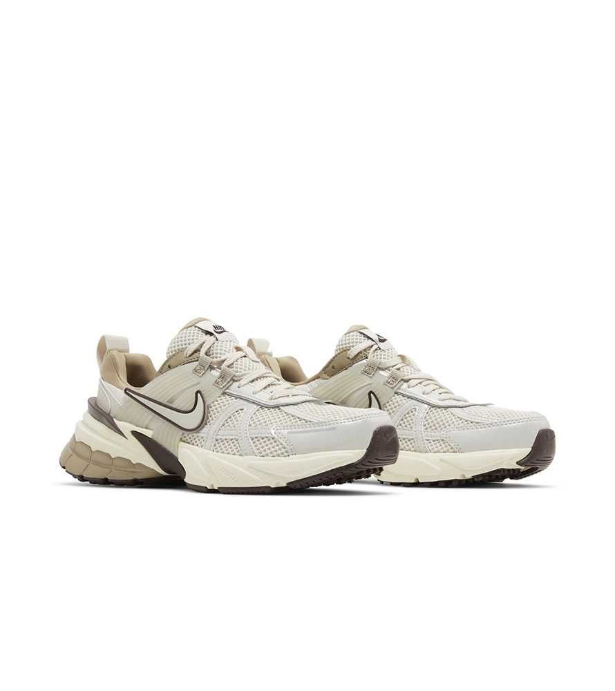 Продам нові оригінальні Nike V2K RUN Light Orewood Brown