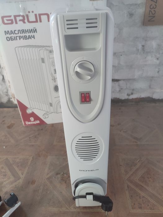 Масляний обігрівач Grunhelm gr-0920