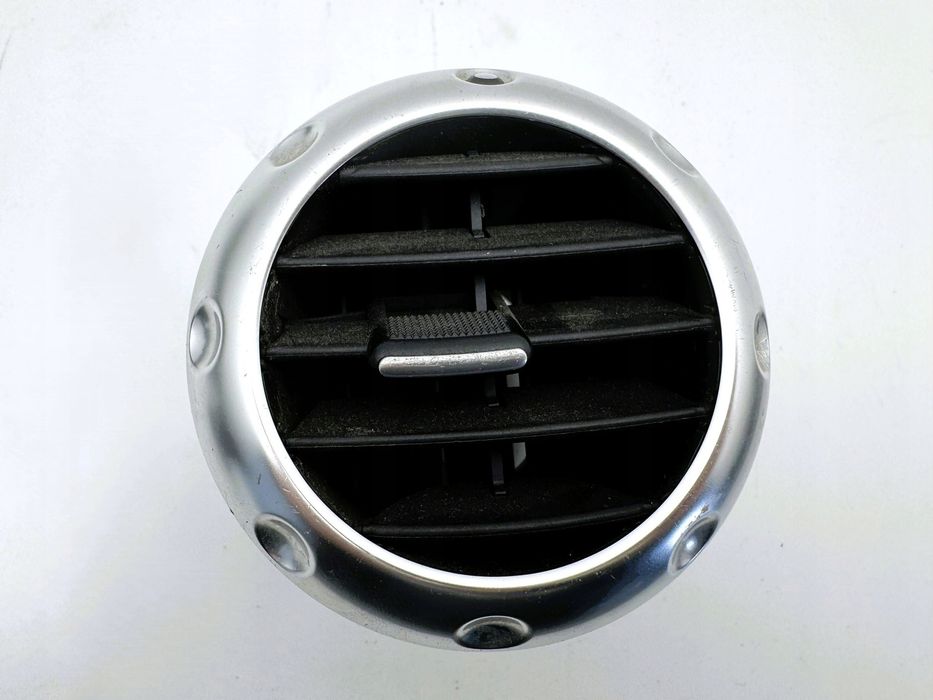 kratka nawiewu audi tt 8n0820901a