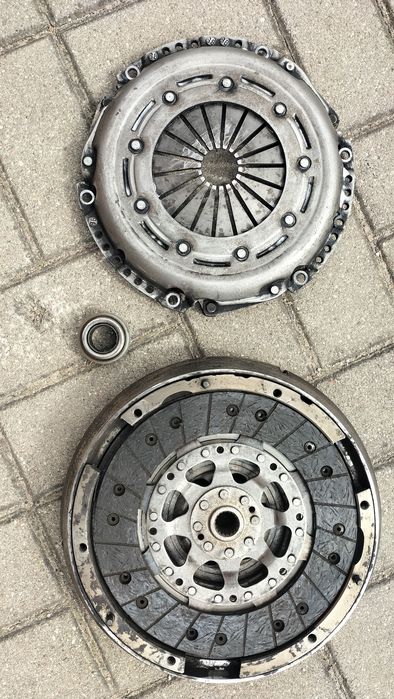 Sprzęgło z dwumasą citroen C4 Picasso 1,6 HDi 2007