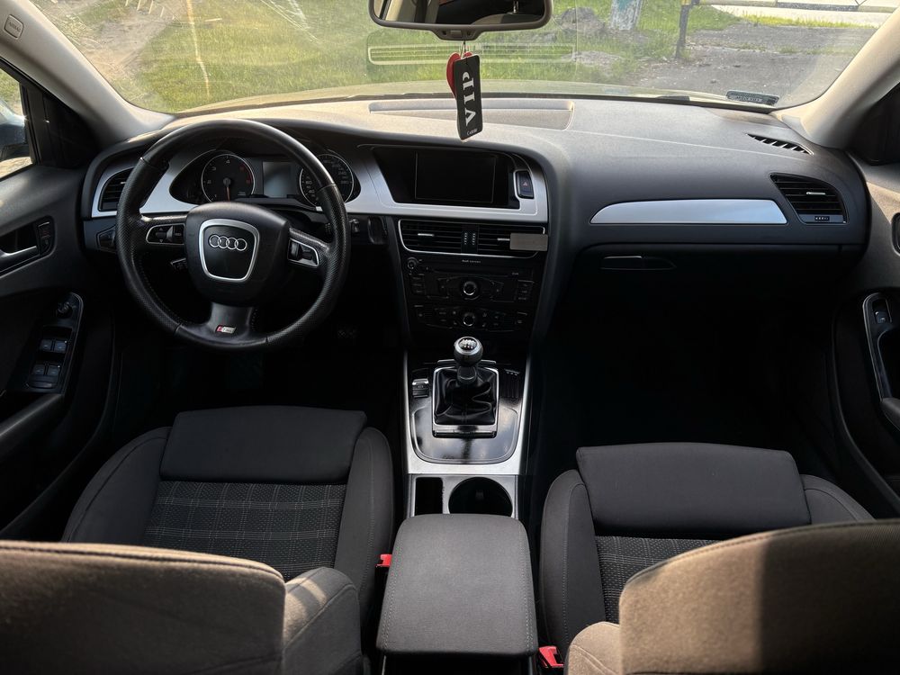 Audi A4 B8 avant s-line