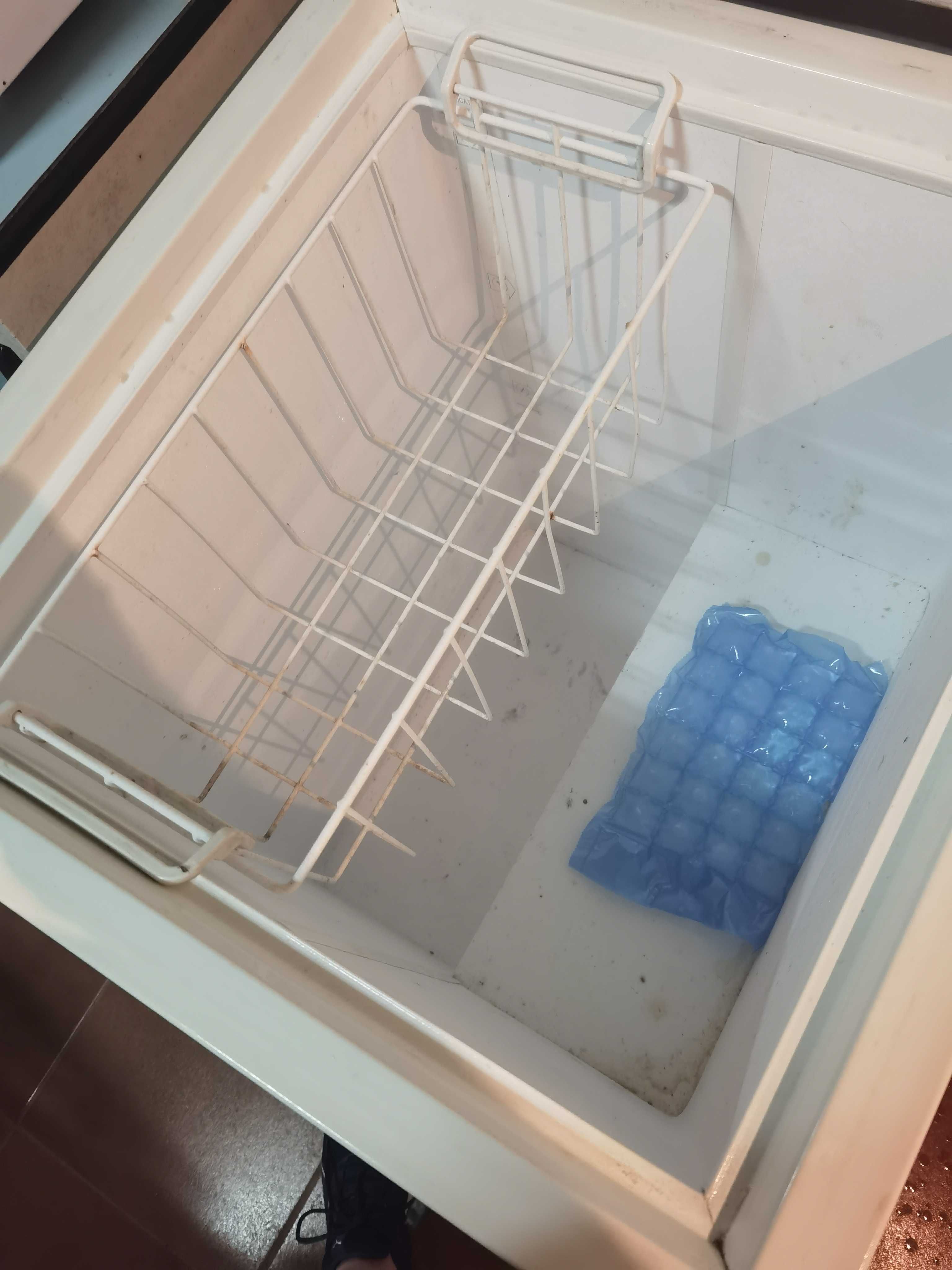 Arca congeladora CANDY - 125 lt - otimo estado