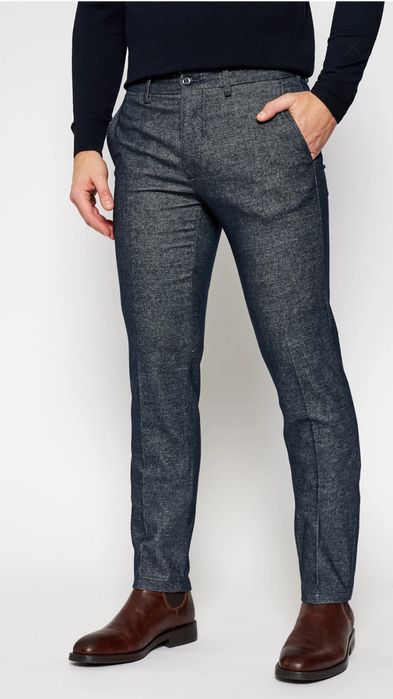 Tommy Hilfiger Denton spodnie granatowe Straight Fit w kant M 31/34