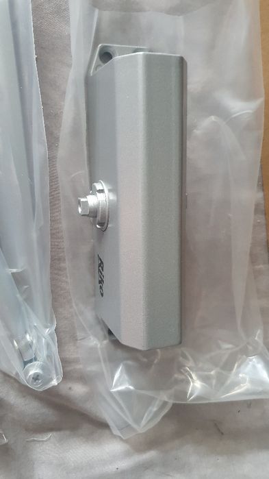 Доводчик для двери RIKO EN3 цена за два!!!