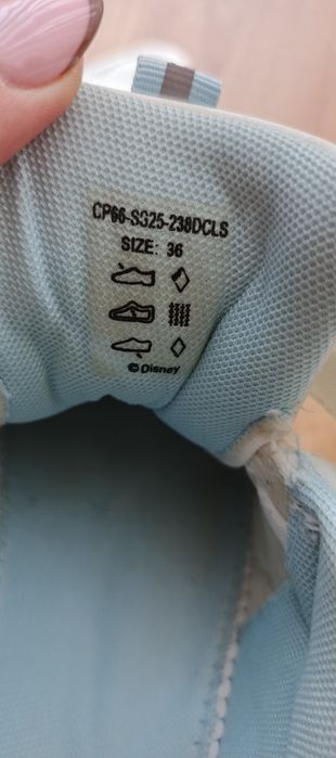 Buty dla dziewczynki