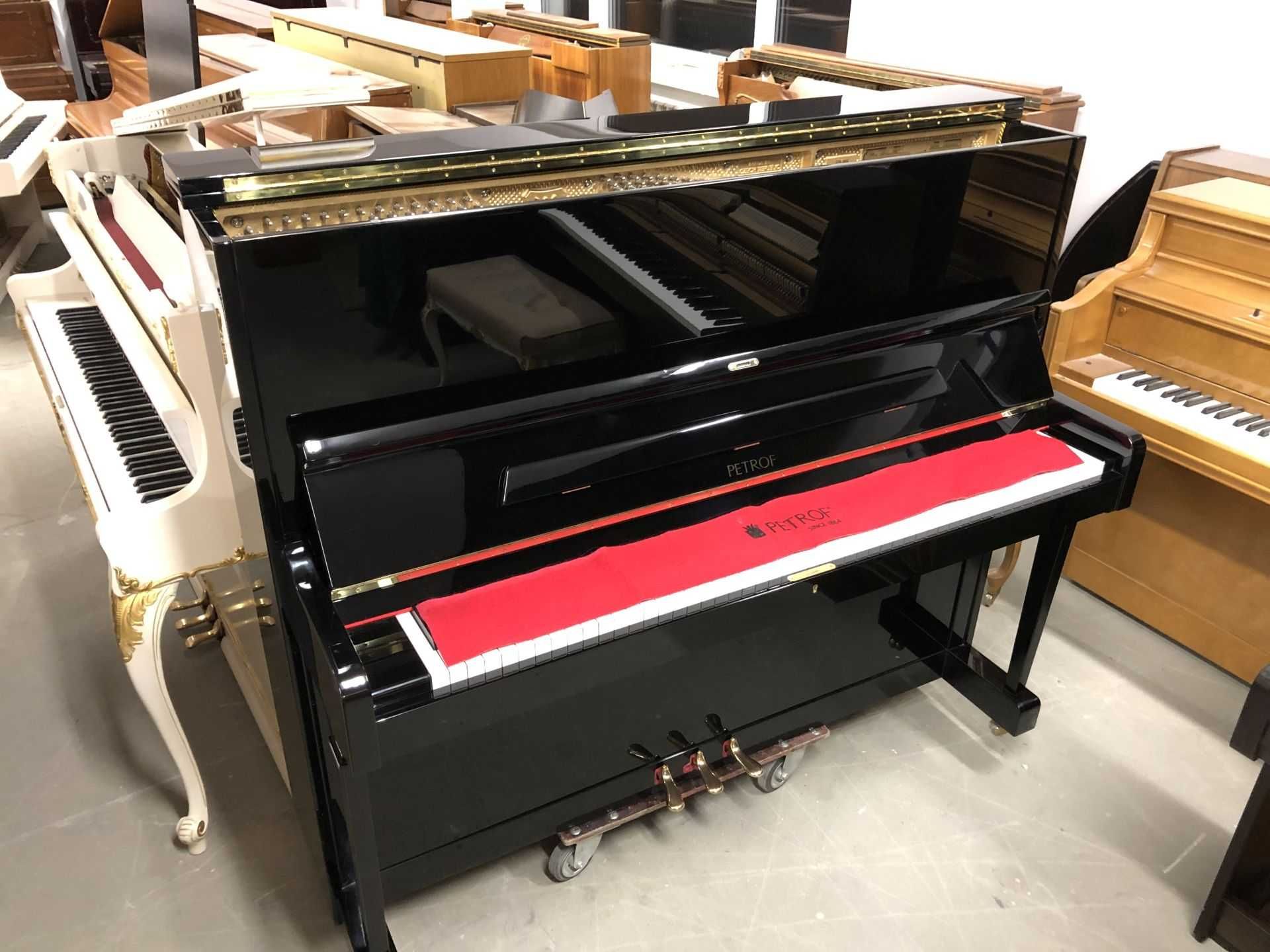 Pianino Petrof P125 czarne