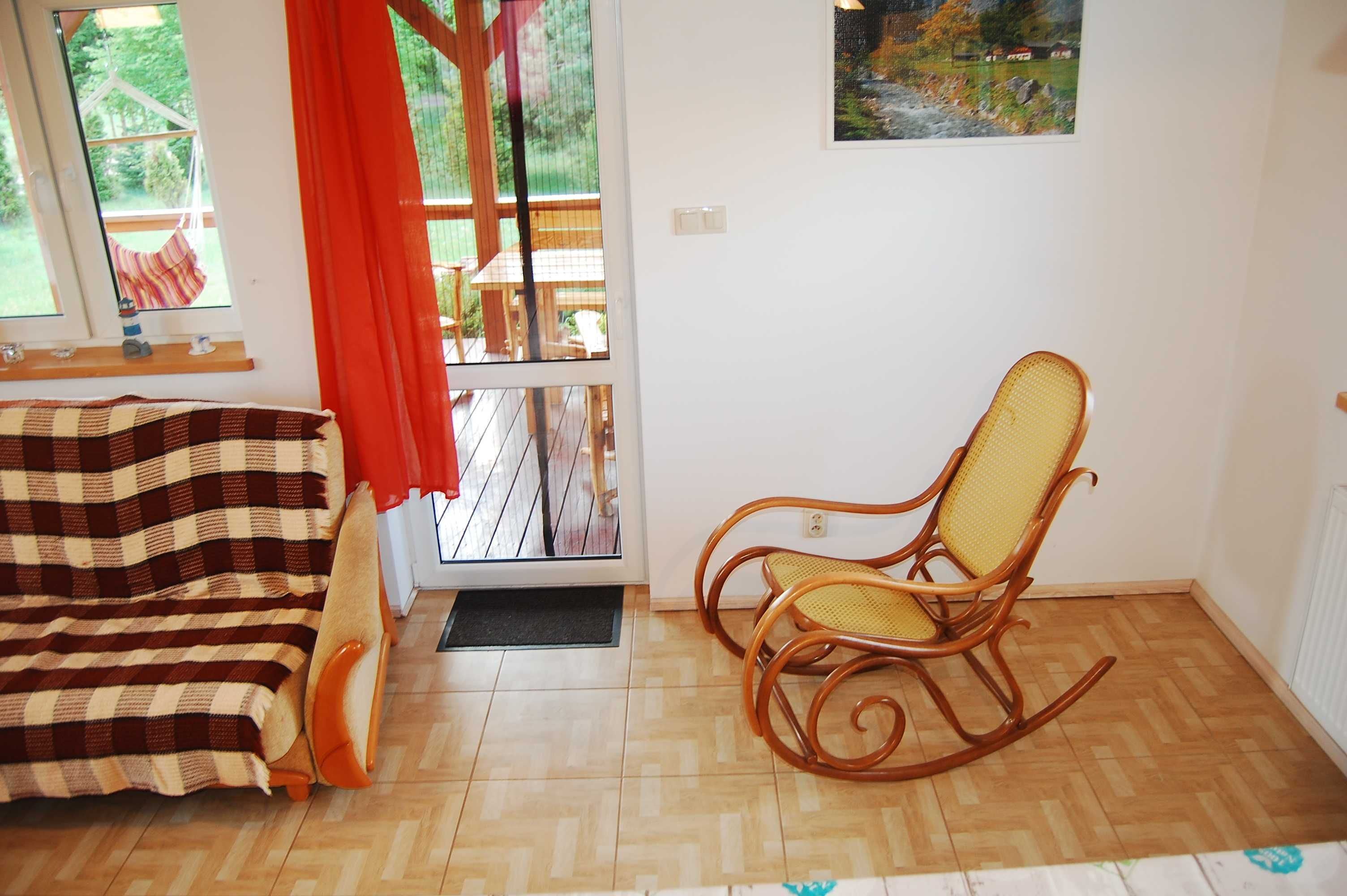 Domek pod lasem na Mazurach, wynajem.