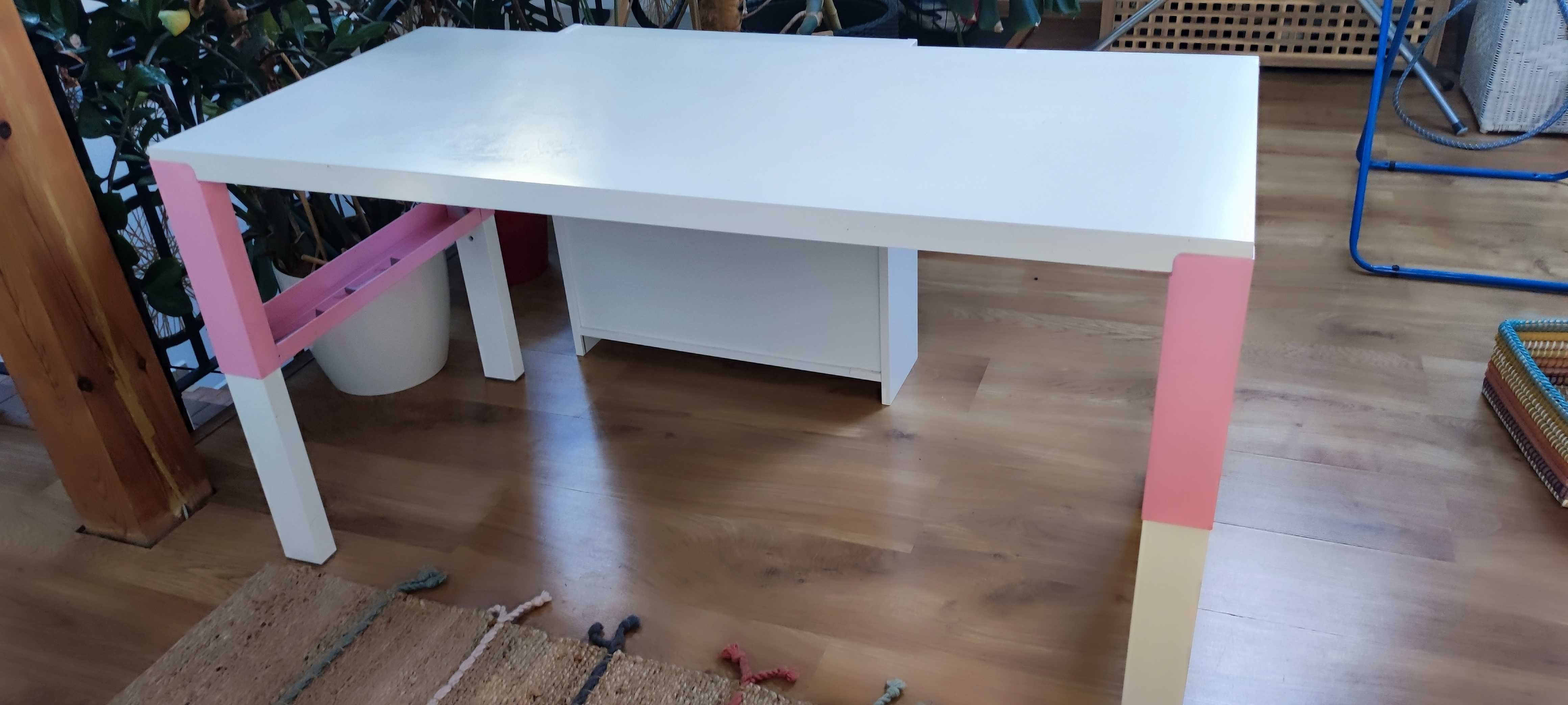 Zestaw mebli biurowych dla dziecka IKEA, biurko, półka i krzesło