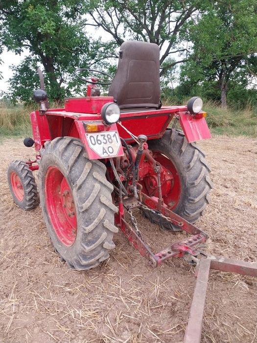 Продам трактор т25