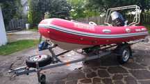 Łódż motorowa typu RIB - pełny zestaw