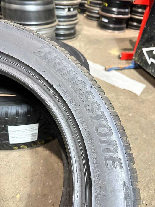 Шини Bridgestone Blizzak LM005 255/50 R19 зимові CA163