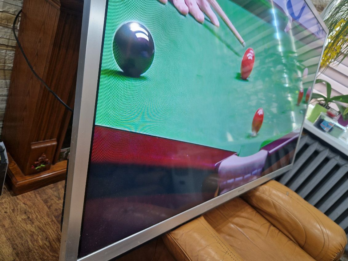 Telewizor Sharp 65 " - stan bdb !