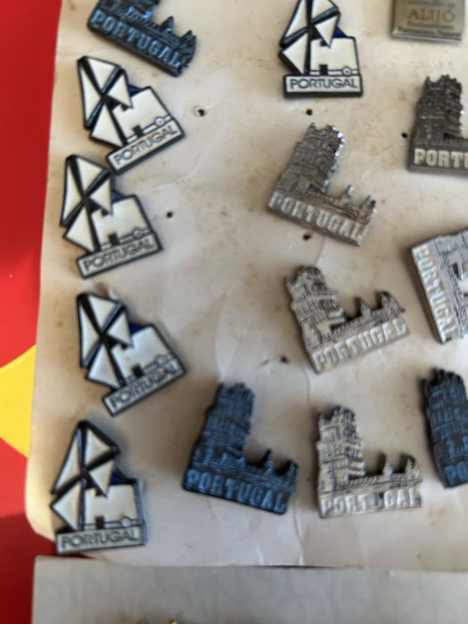Pins Metal varios