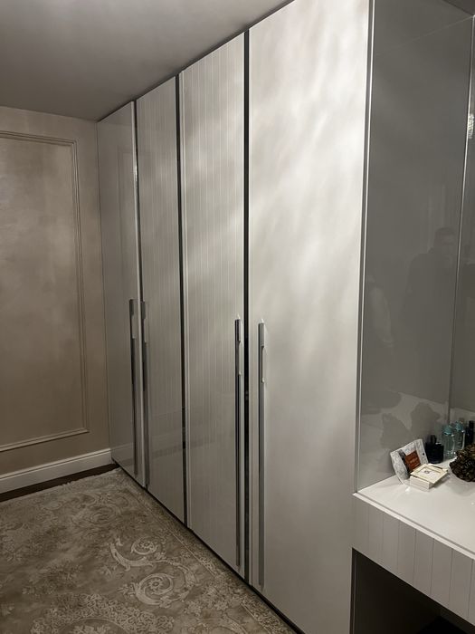 Меблі шафи кухні на замовлення