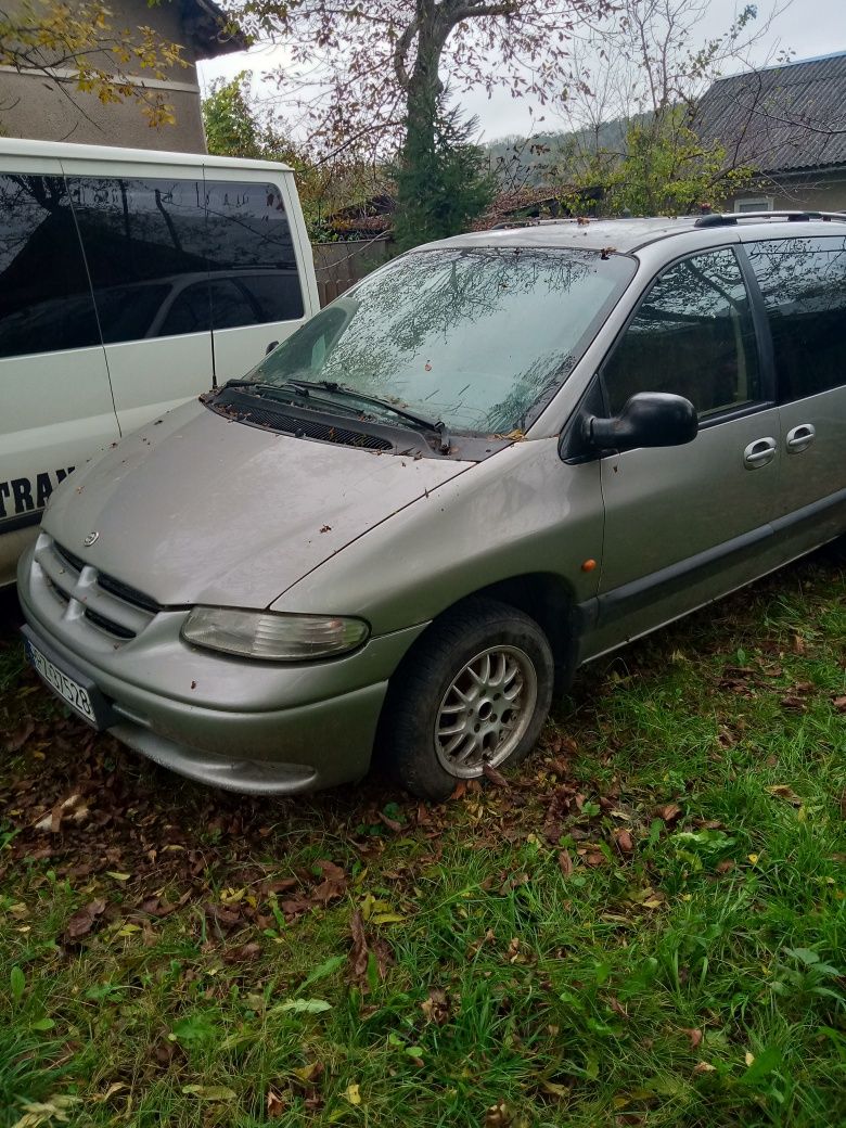 Chrysler Voyager

 2.5TD