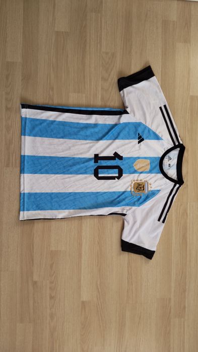 Футбольная форма S футболка Месси сборная Аргентины 2022 Адидас messi
