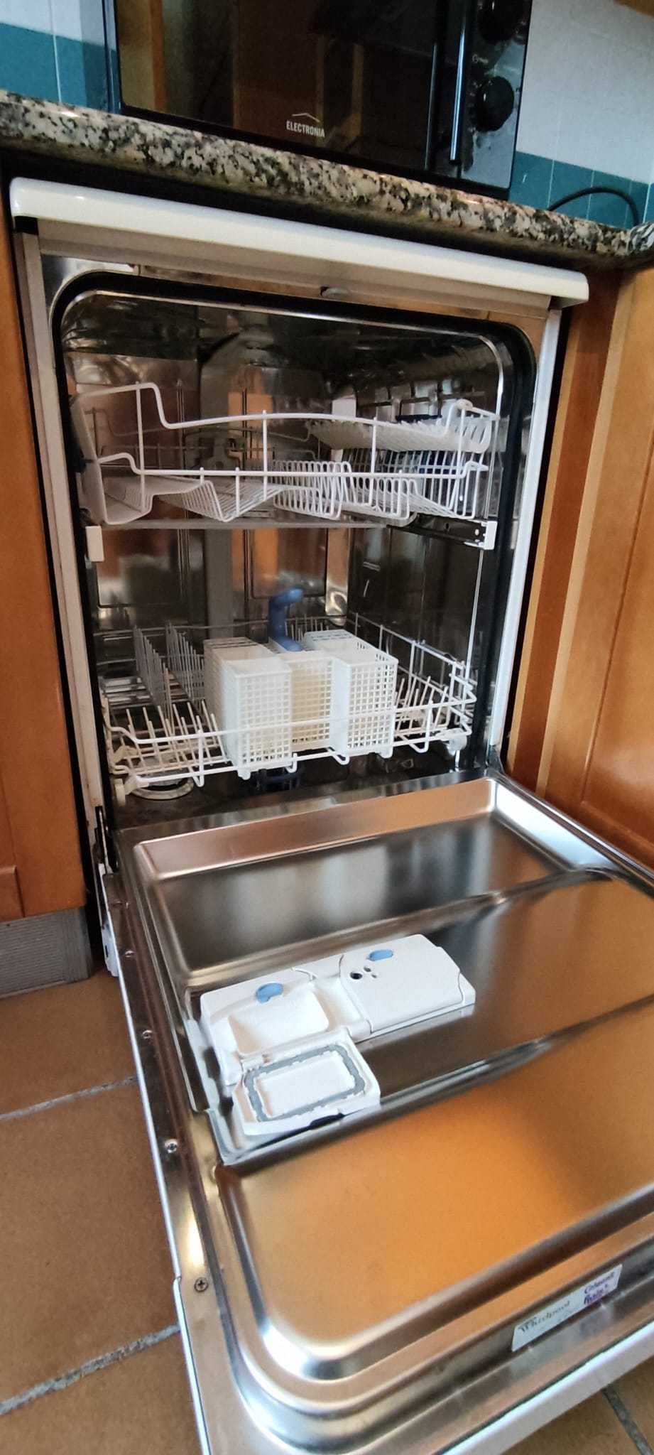 Máquina de lavar louça Wirlpool