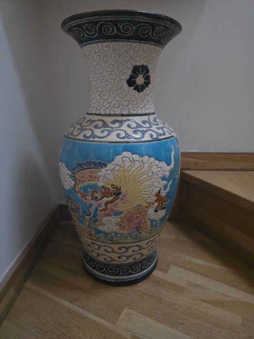 Waza porcelanowa Smok