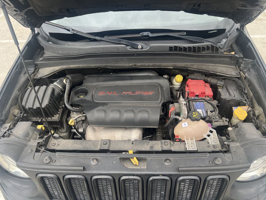 Продам Jeep Renegade Latitude 2016