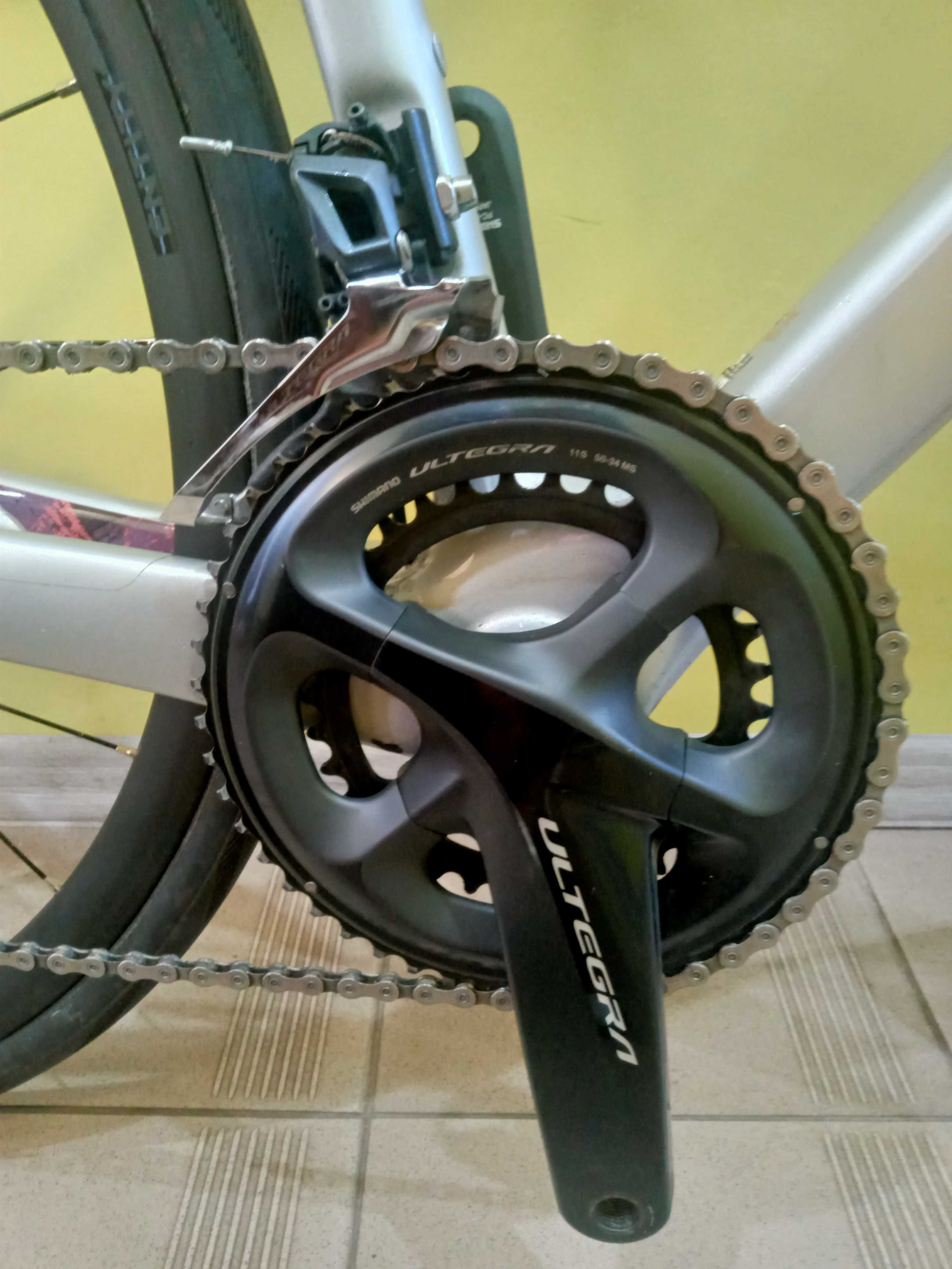 Rower szosowy Polygon Strattos S8 Disc Rozmiar M Carbon