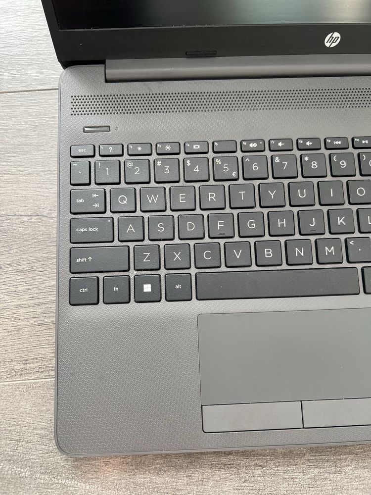 HP 255 G8 AMD wroclaw jak nowy