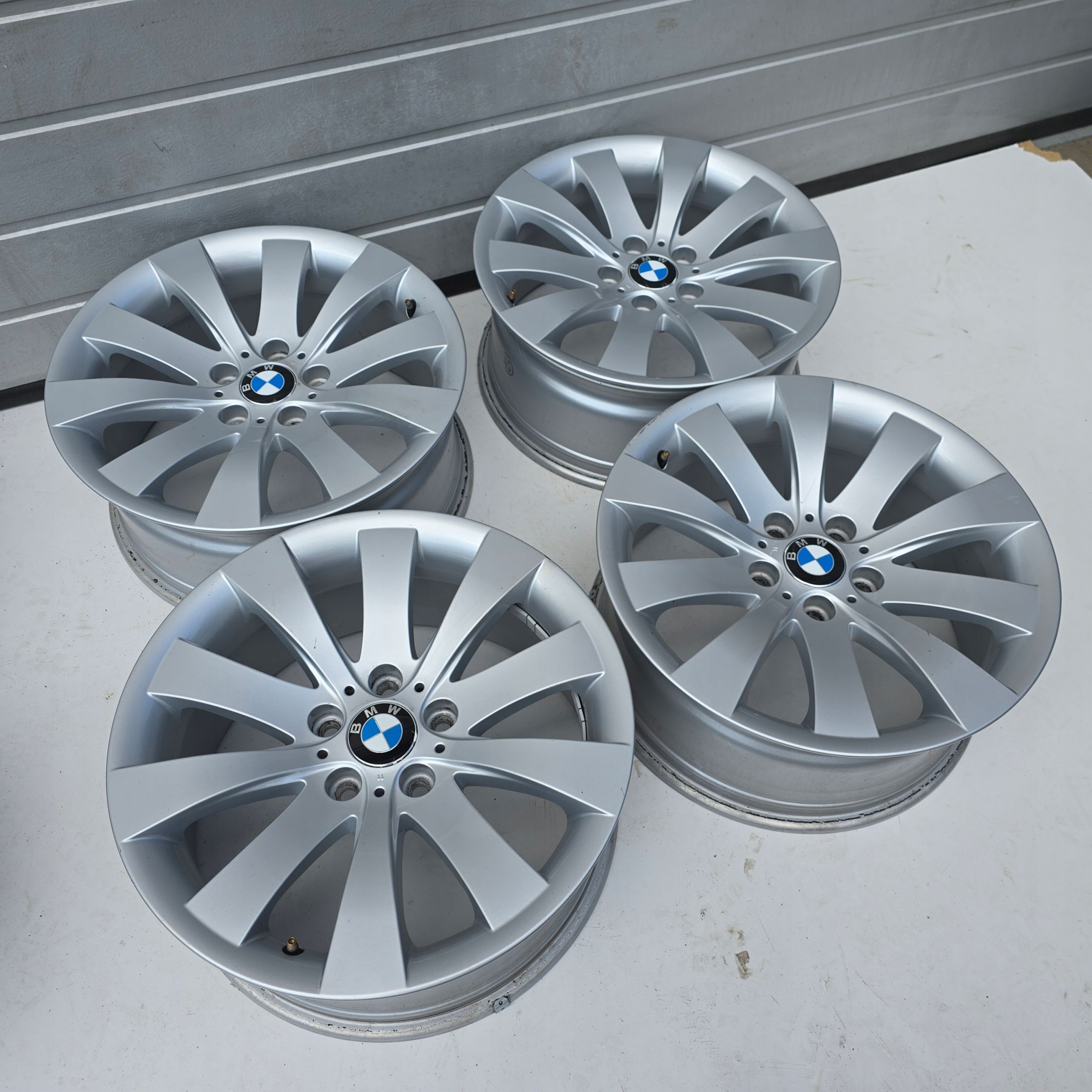 BMW 7 F01 F02 5 F10 F11 X3 F25 X4 F26 5X120 18'' ET30 4X