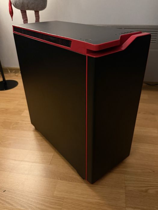 Корпус ПК NZXT H440