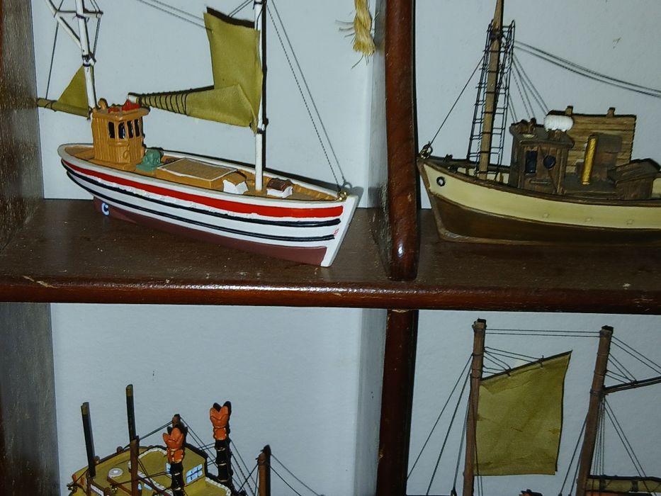 Barco minitura por 9 € cada