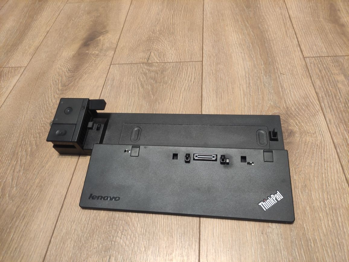 Lenovo thinkpad pro dock 40a1 stacja dokująca, zasilacz, kluczyki