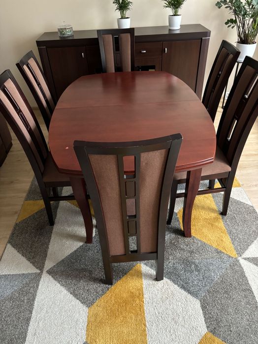 Stół drewniany  do salonu