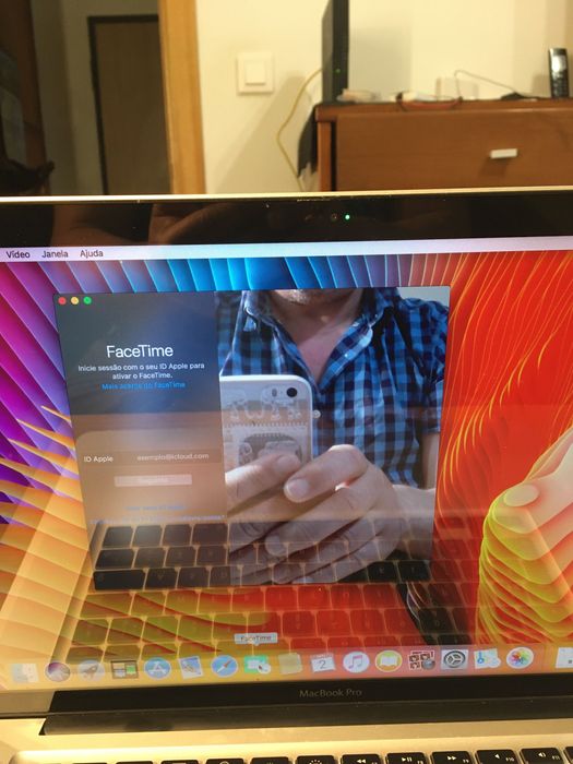 MacBook Pro de 15,6 do final do ano 2011 em óptimo estado