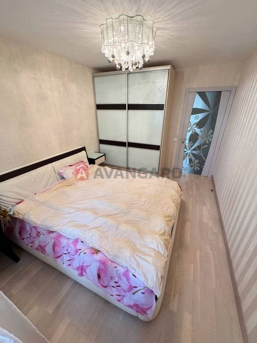 Калиновая 3к.кв.Не угловая.6 этаж.Двухсторонняя 53000$