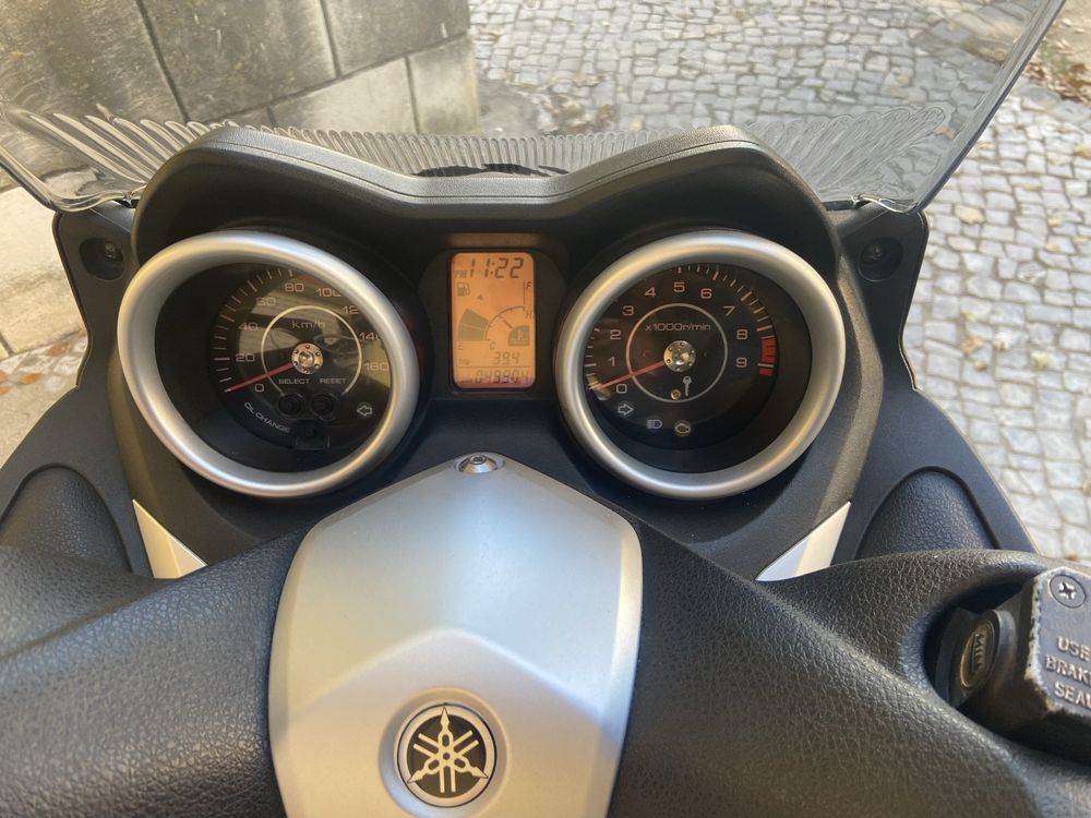 Moto Yamaha Xmax 250