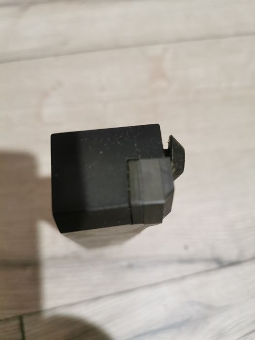 Nóż tokarski 25x25