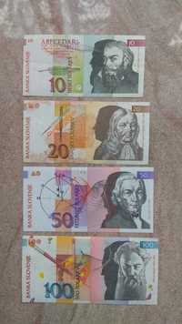 zestaw oryginalnych banknotów ze Słoweni