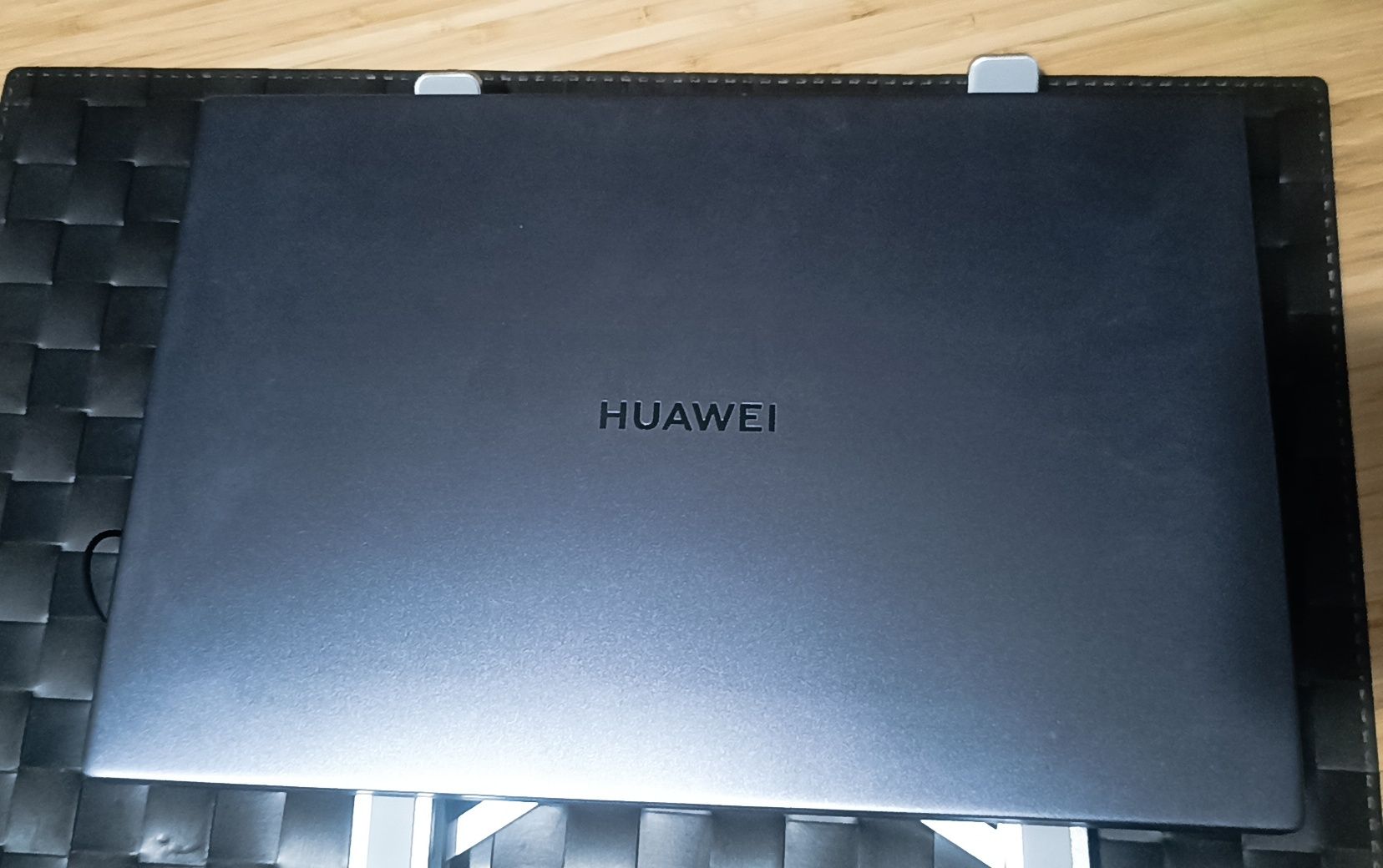 Huawei matebook D14 ryzen 7