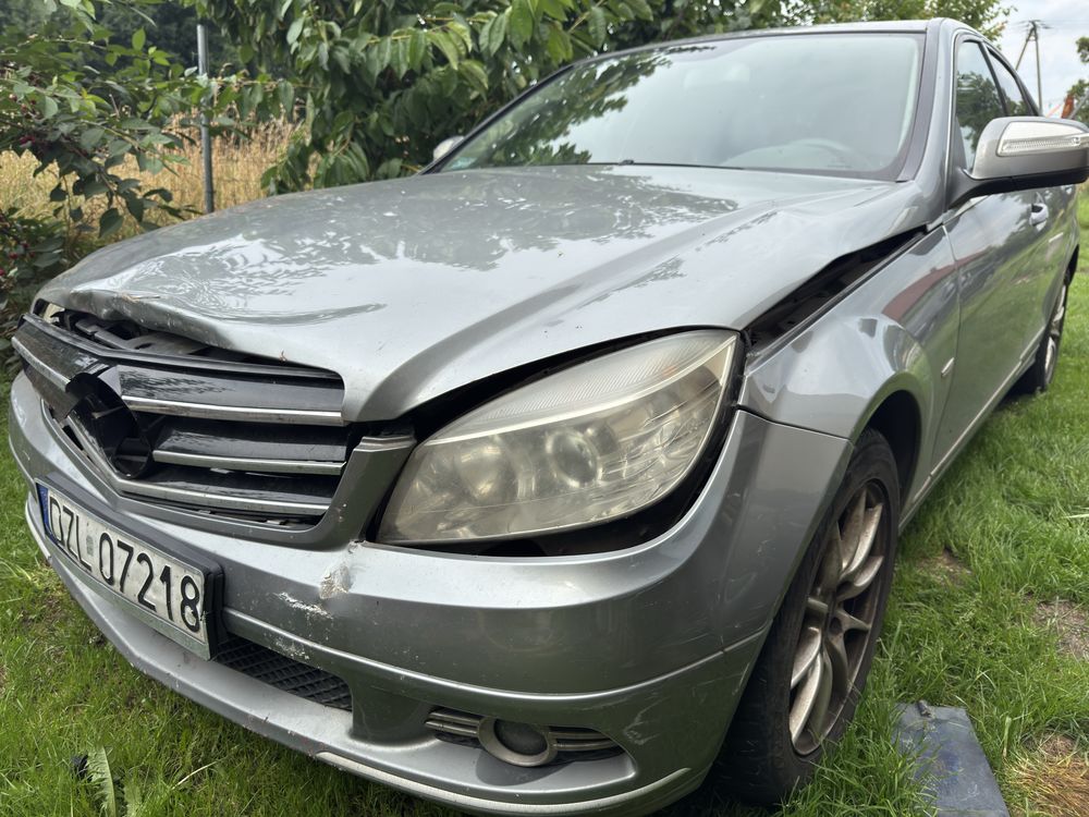 Mercedes w204, 1.8 kompressor avantgarde, 2007