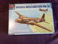 Сборные модели самолётов 1:72 Vickers Wellington/ИЛ-2/Martin B-26