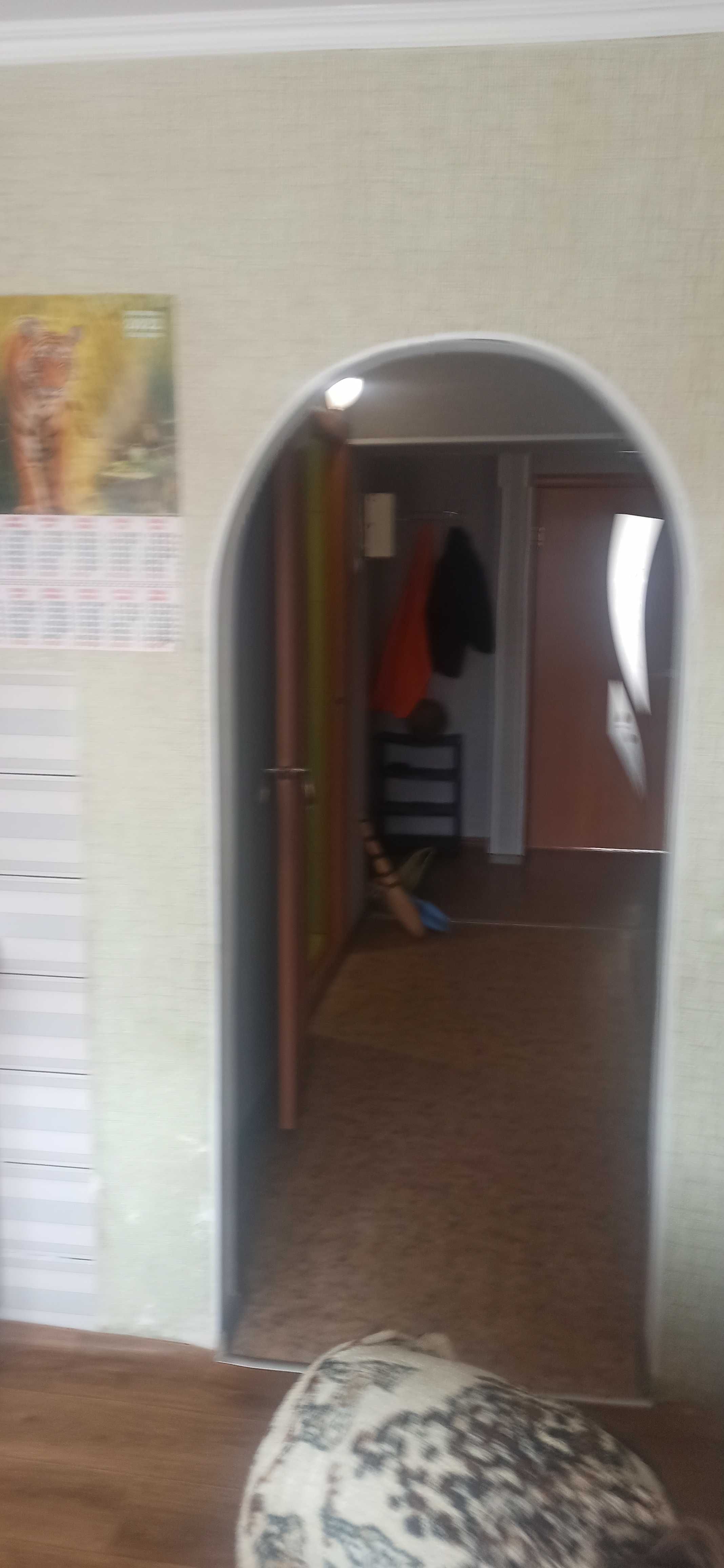 Продам 3-х кімнатну квартиру з індивідуальним опаленням в с.Войниха