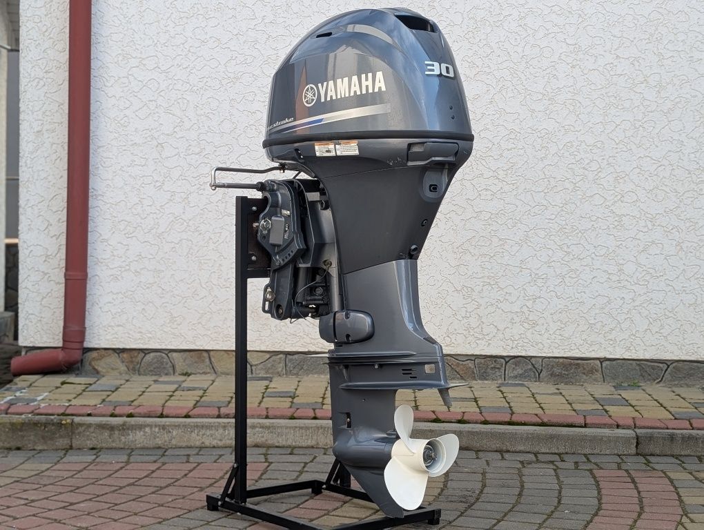 Лодочний мотор Yamaha 30 (2022 рік)

1. Система живлення:

Інжекторна