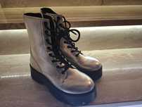 Trapery srebrne Bershka rozm37
