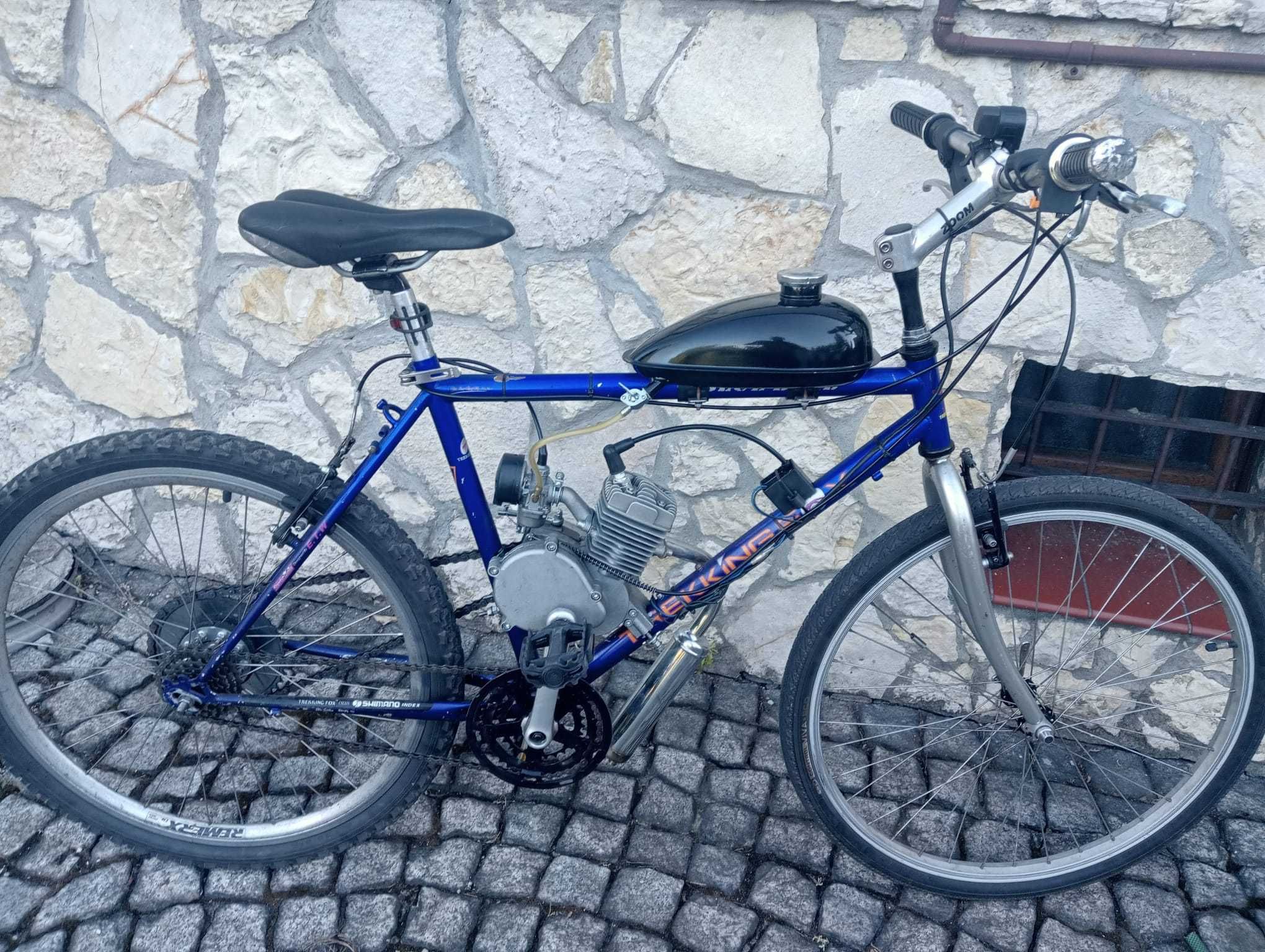 Rower z silnikiem spalinowym 50cc