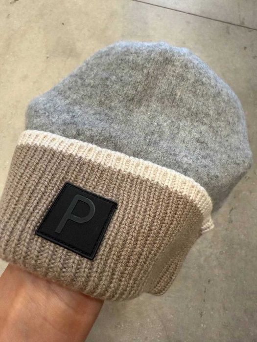 Оригинал. шапка M, L р. Peserico Италия