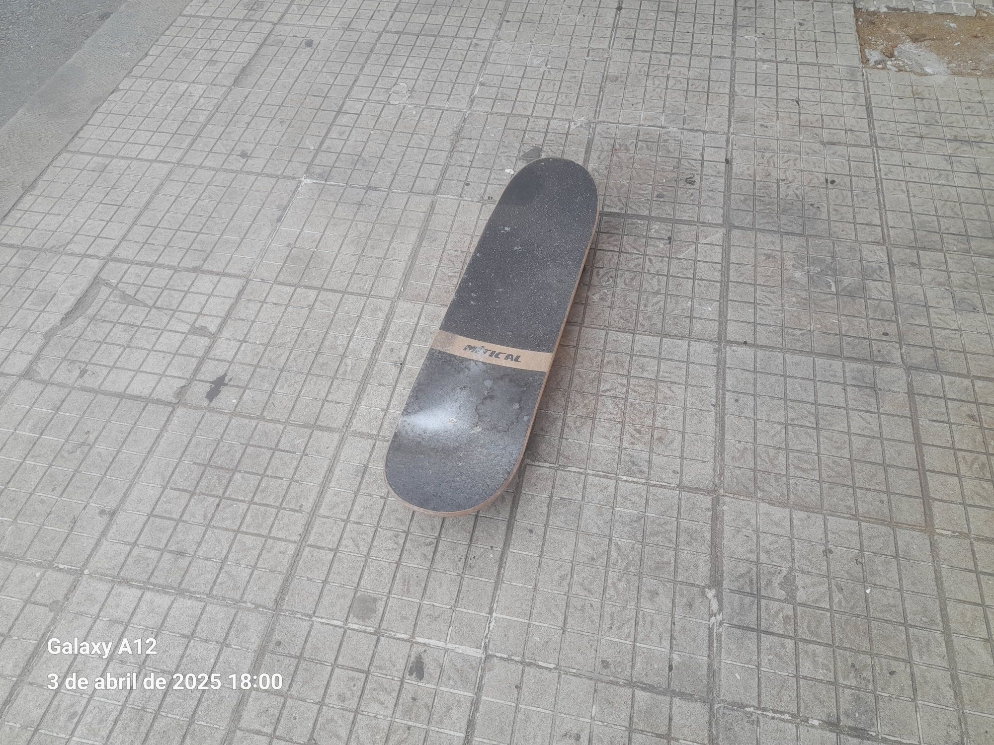 Skate Mitical xxxxx