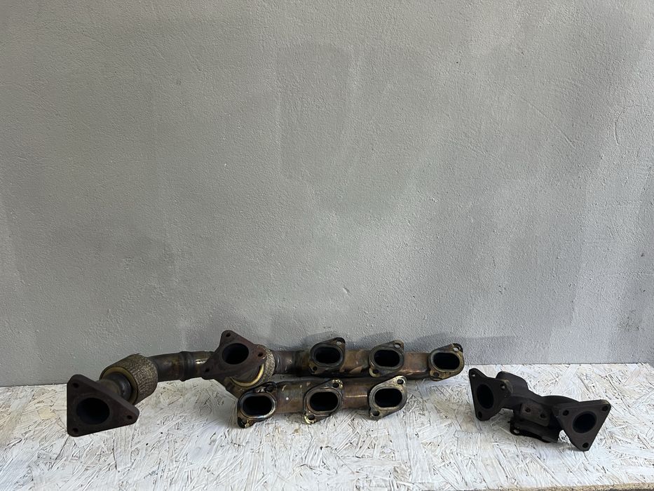 Колектор випускний Колектора  Mercedes Benz 3.0cdi OM642