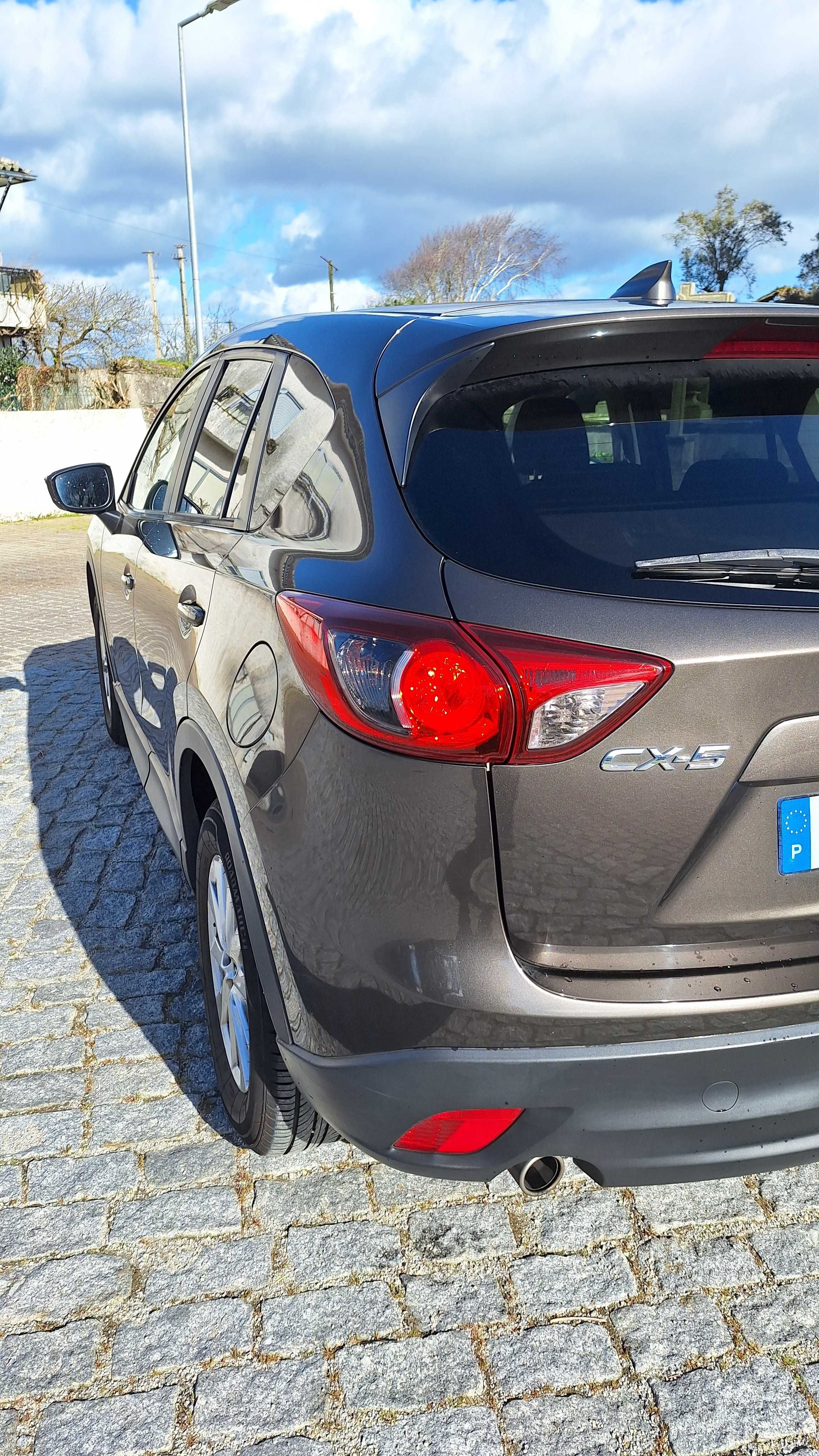 Mazda CX-5 2.2 D de 2015, muito bom estado