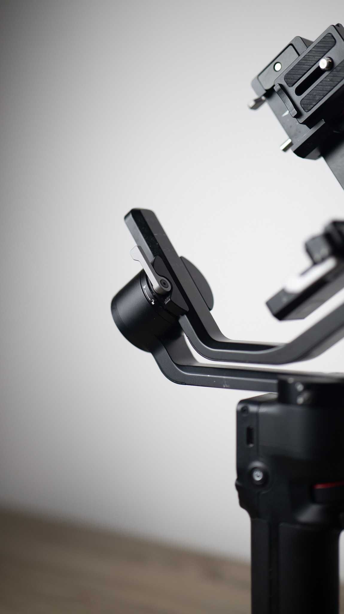 Cтабілізатор DJI RS 3 Mini