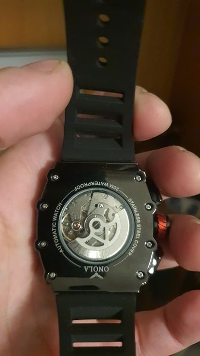 Relógio Onola mecânico